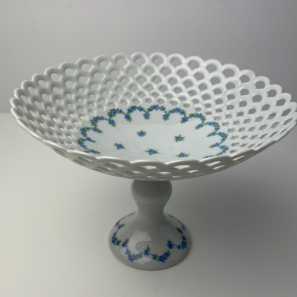 Wallendorf Vintage Porcelain Reticulated Pedestal Dish Compote - Picture 9 of 12
